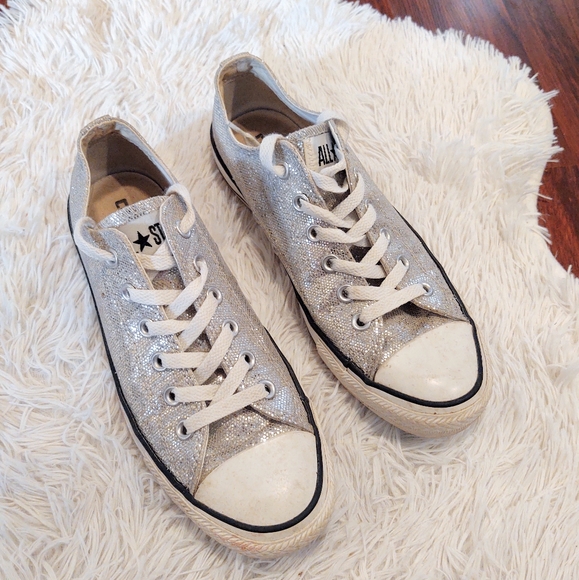 converse silver glitter low tops